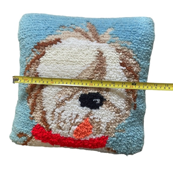 VINTAGE SHAG THROW PILLOW Latch Hook Yarn Sheepdog dog Completed - Picture 4 of 5